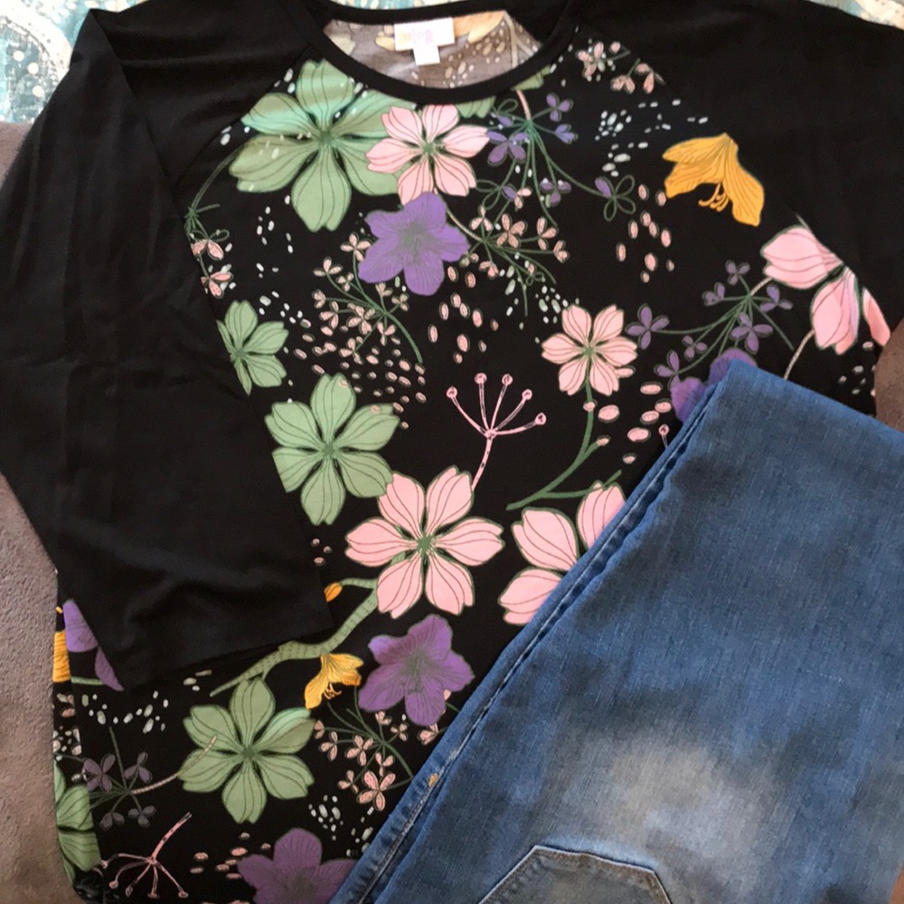 LuLaRoe Randy Top XL (Jeans NOT Included)